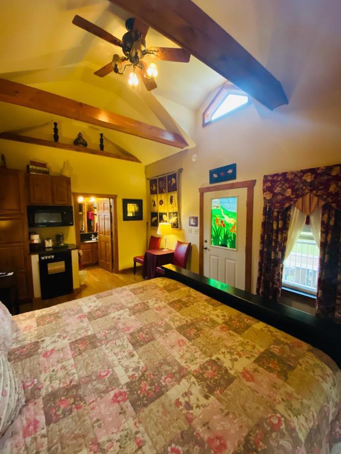 All Seasons Treehouse Village Eureka Springs Exterior foto