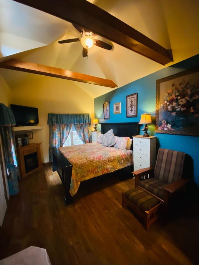 All Seasons Treehouse Village Eureka Springs Exterior foto