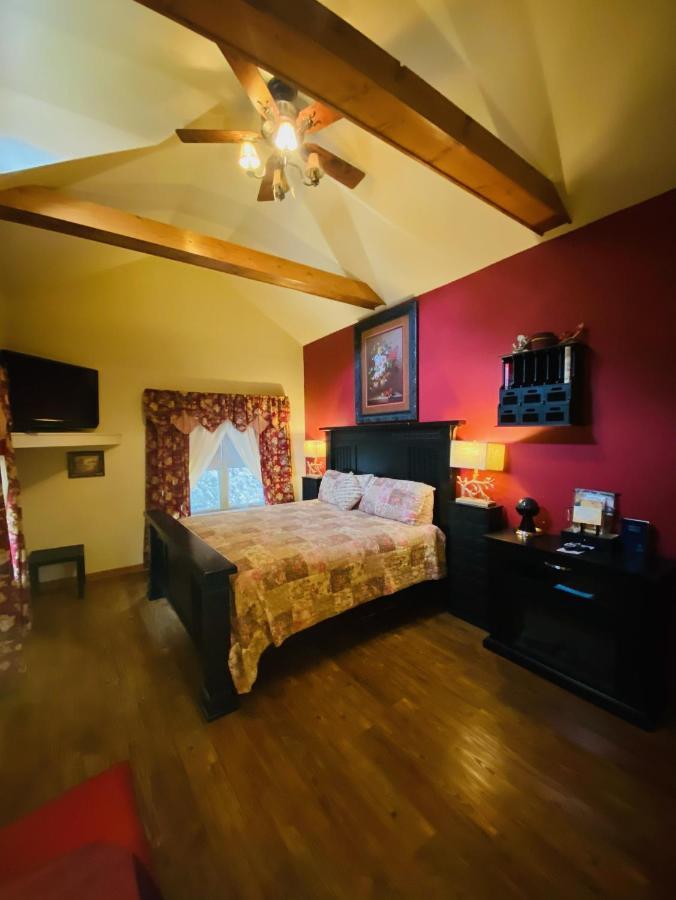 All Seasons Treehouse Village Eureka Springs Exterior foto
